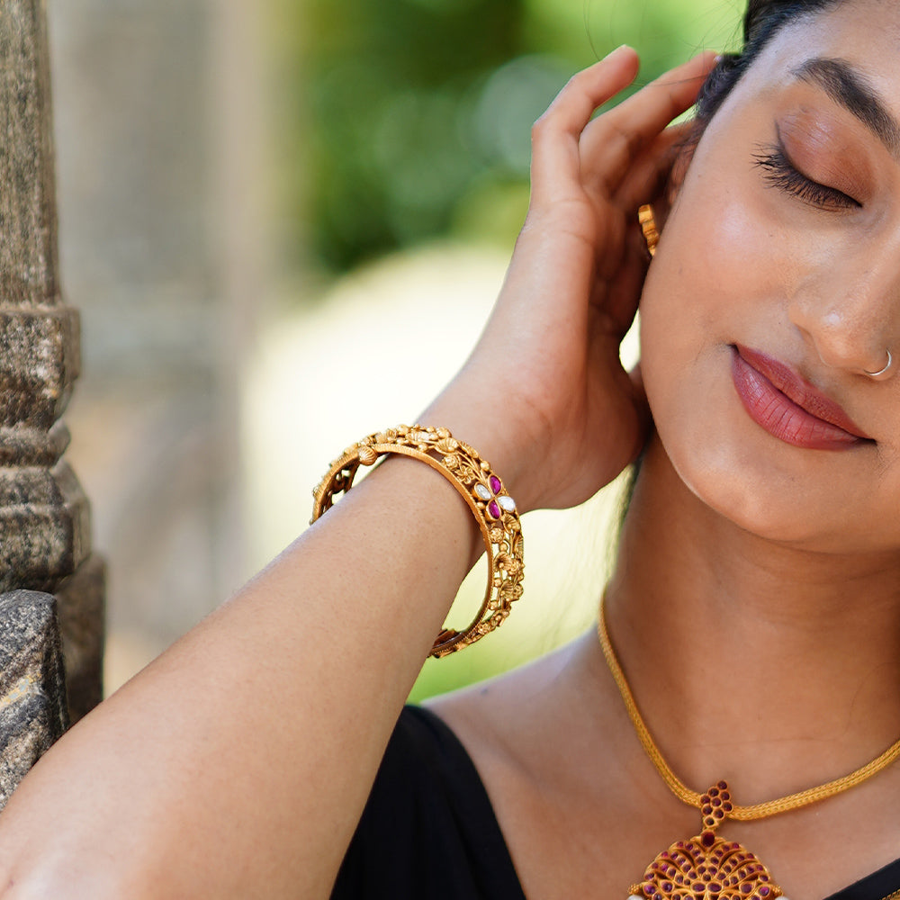 TRADITIONAL BANGLES