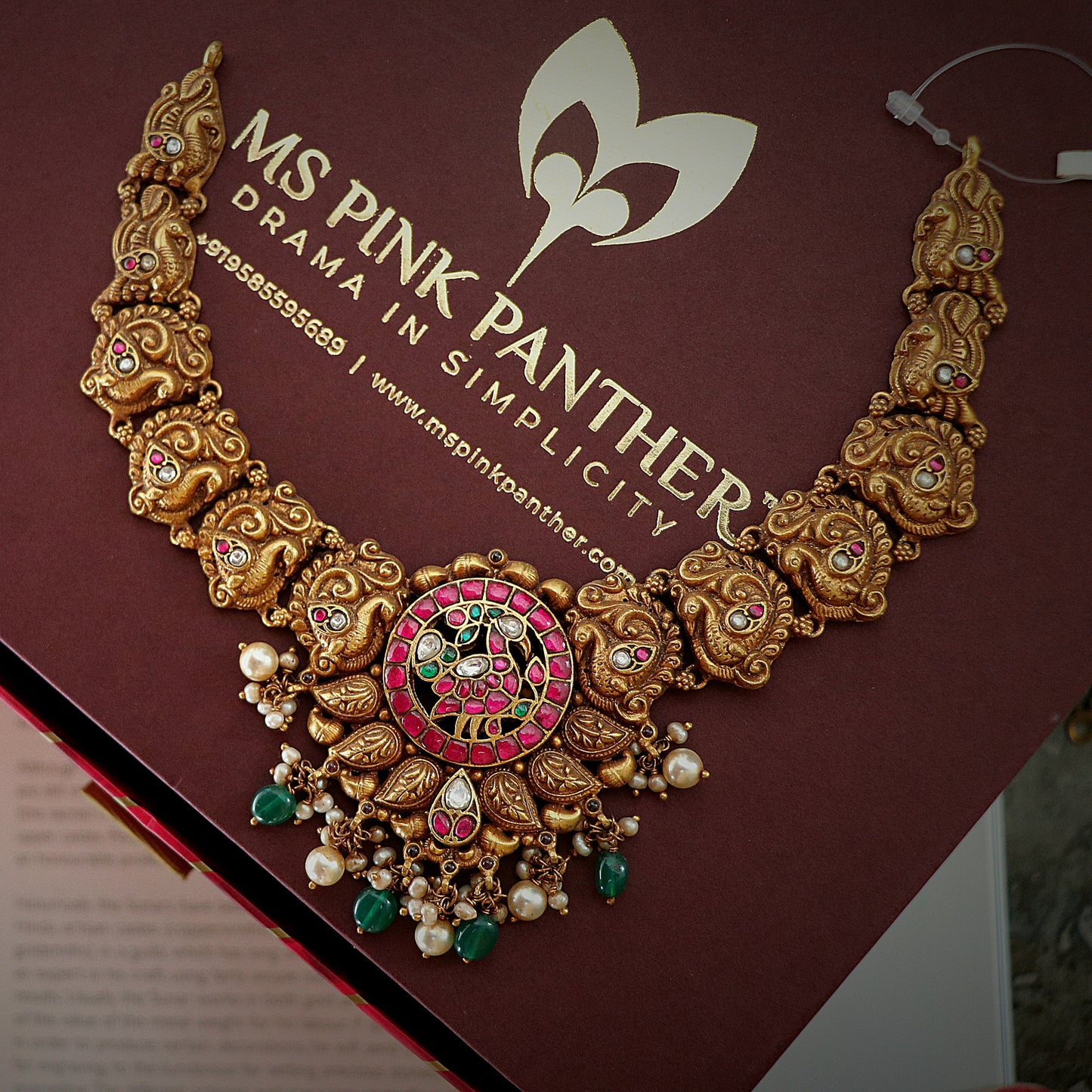 BHAKTHI SHORT NECKLACE