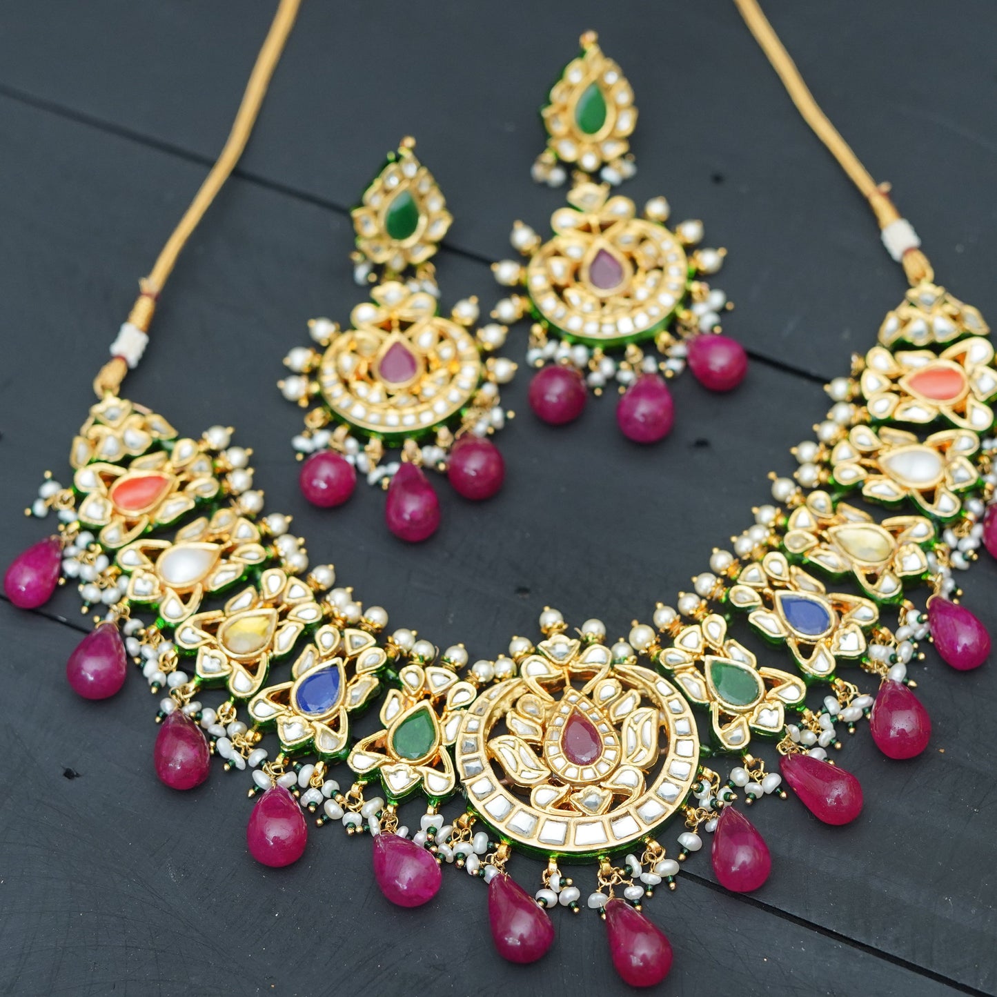 KOMALI SHORT NECKLACE-NEK1626