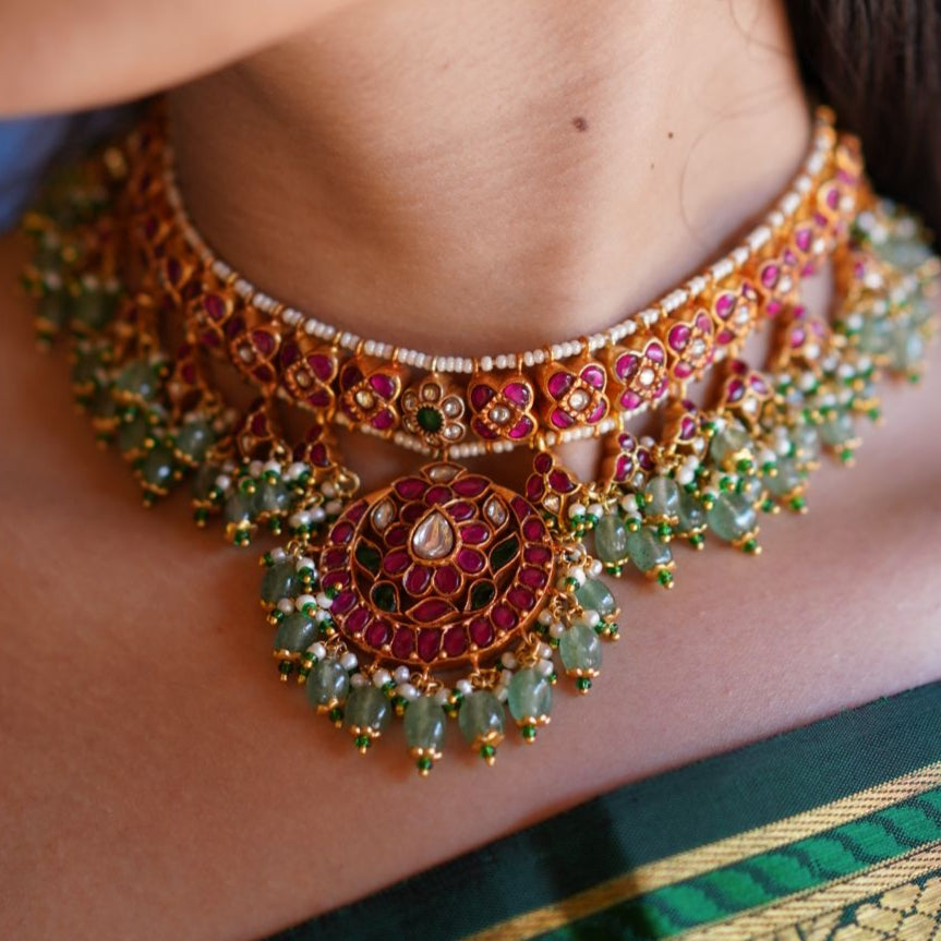 Kundan choker with green beads