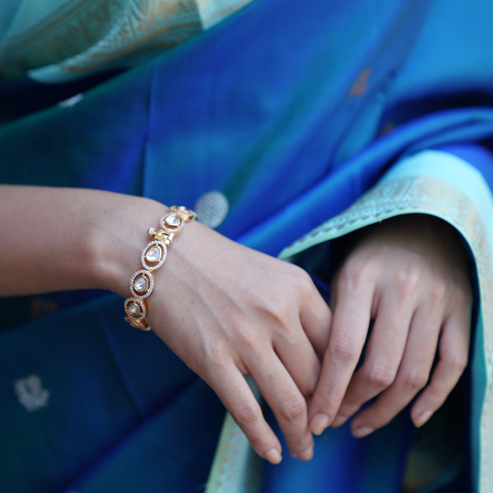 WHITE POLKI STONE BANGLE-BN1339,BN1421