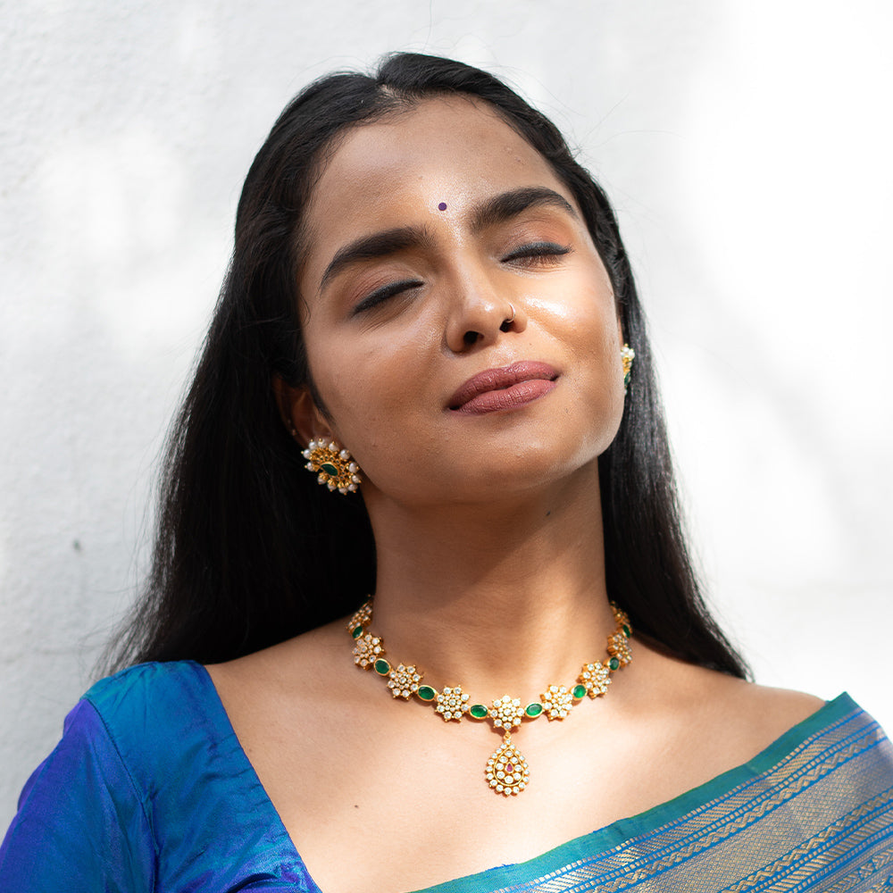 GREEN STONE FLOWER NECKLACE SET-NEK2331,ER1571