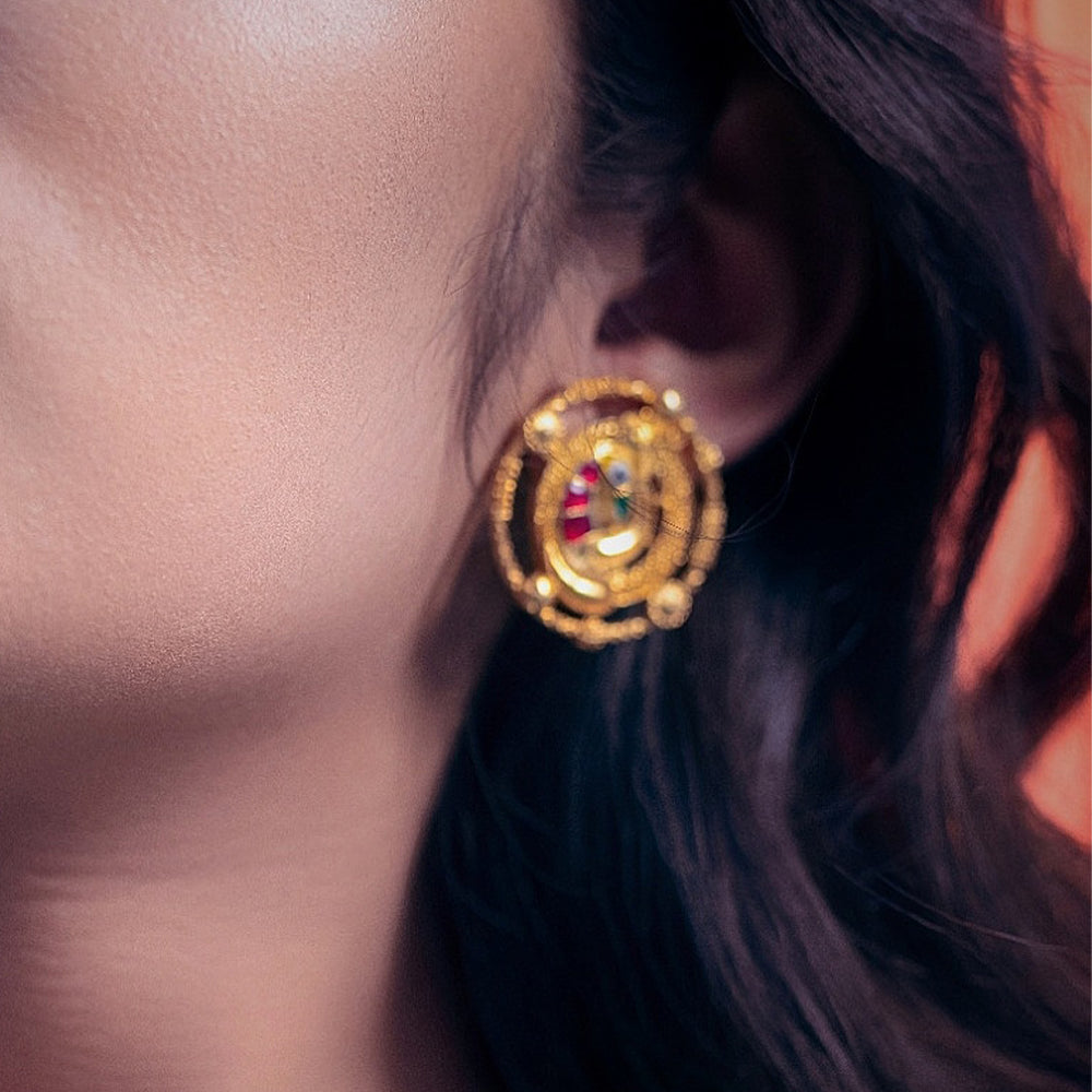 TRADITIONAL WEAR KANTE NECKLACE AND EARRINGS.