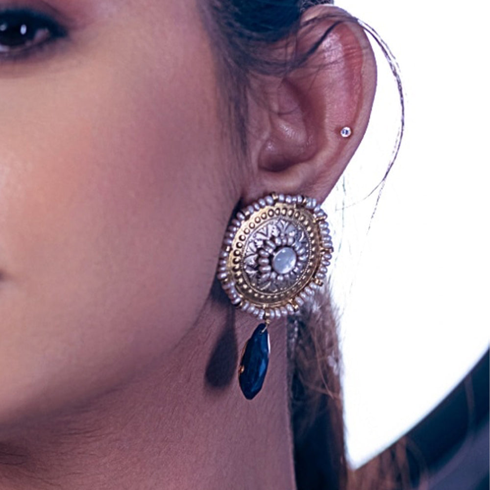 FUSION LOOK PARTY WEAR NECKLACE AND EARRINGS.