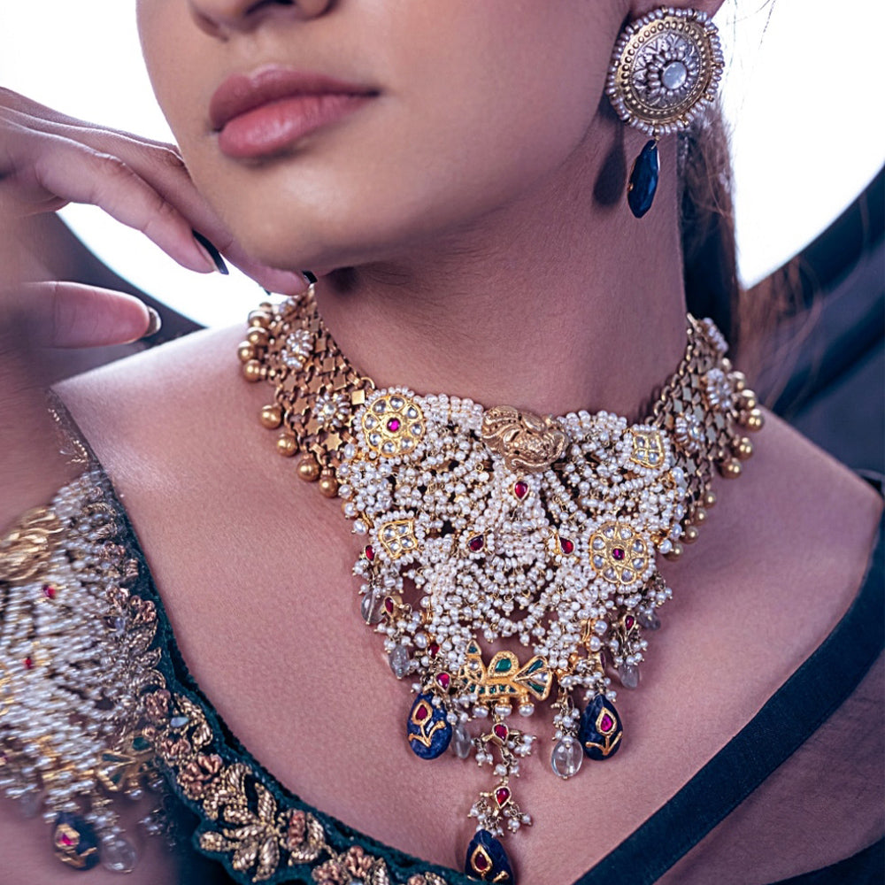 FUSION LOOK PARTY WEAR NECKLACE AND EARRINGS.