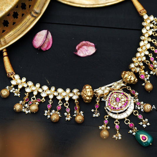 FUSION LOOK SHORT NECKLACE WITH KUNDAN STONES-NEK1589
