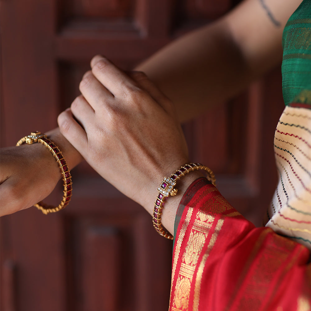 RUBY BANGLE WITH SCREW