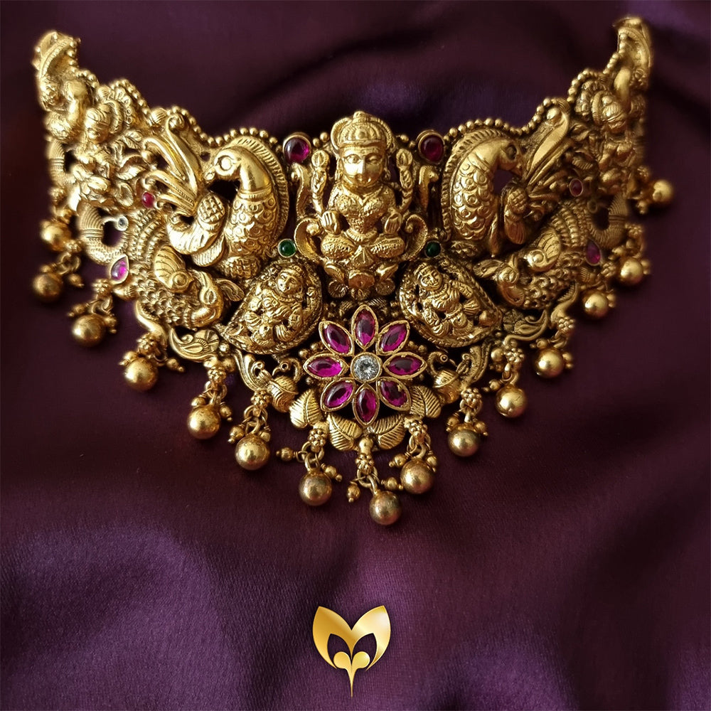 ANTIQUE BRIDAL LOOK CHOKER WITH LAKSHMI MOTIF-CH1016