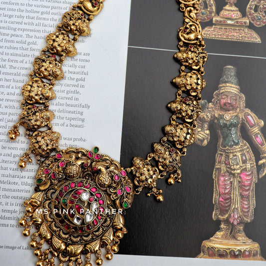 TRADITIONAL WEAR NAGAS MID HARRAM WITH LAKSHMI MOTIF-NEK1183