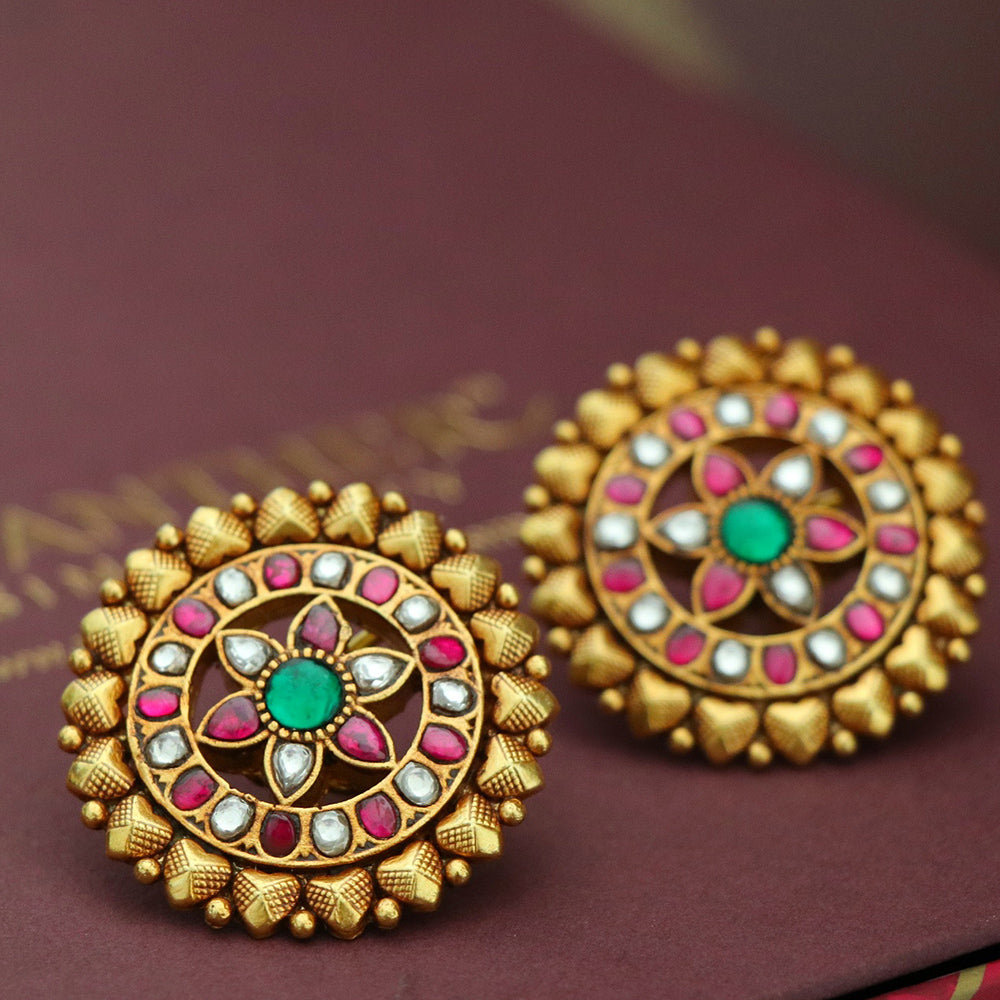 DEEP NAGAS KUNDAN LOOK STUDS.
