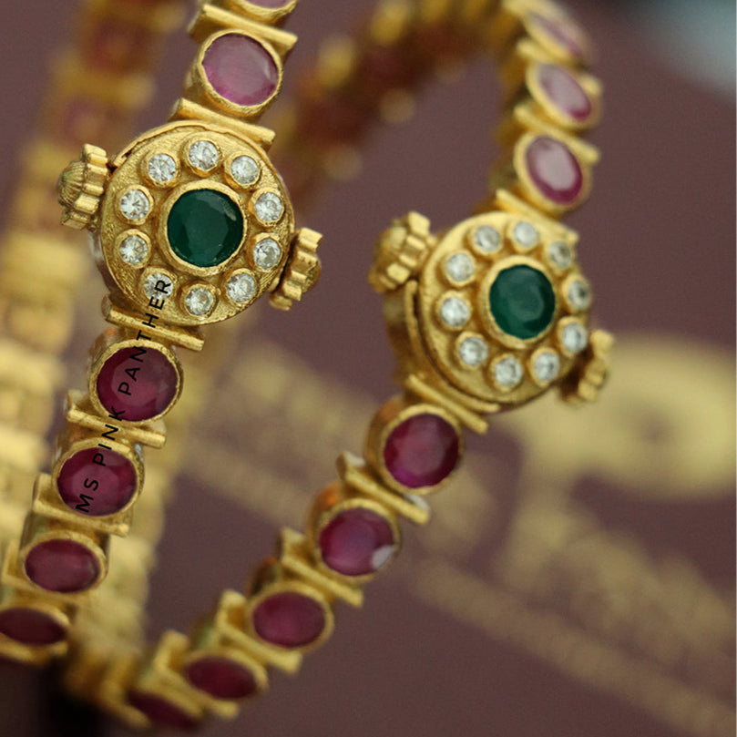 RUBY AND ZIRCONE SCREW BANGLE-BN1268