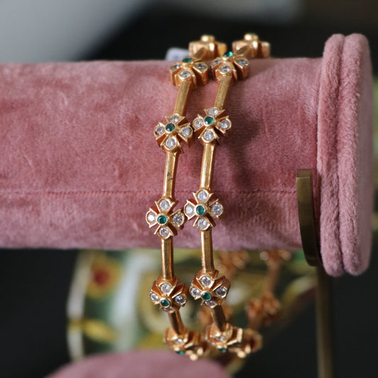 FLOWER MOTIF GREEN BANGLE-BN1280