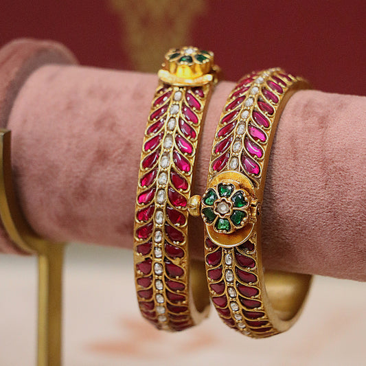NAVYA BANGLE