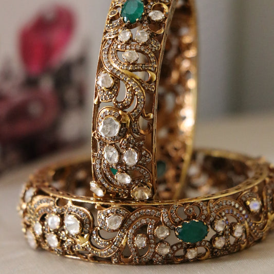 CHAYA VICTORIAN BANGLES -BN1608