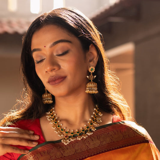 PEARL NECKLACE WITH GREEN STONES-NEK1596,ER2117