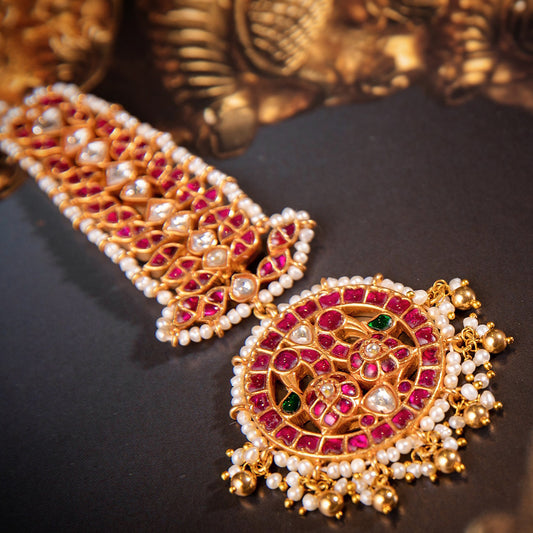 PEACOCK MOTIF MAANG TIKKA